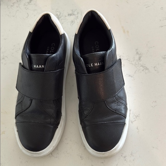 Cole Haan Black and White Sneakers sz 7 - Picture 1 of 7